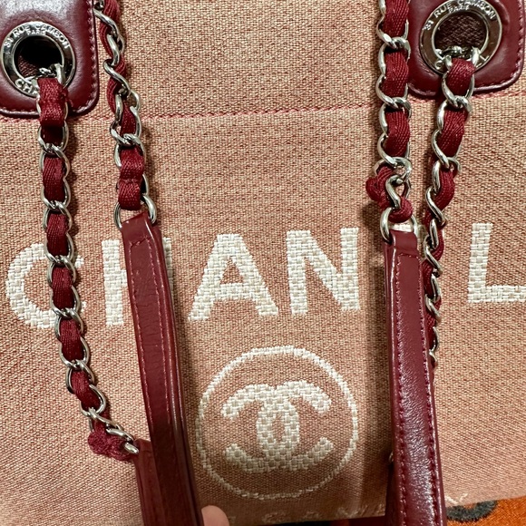 CHANEL ❤️🌟CC DEAUVILLE RED PINK TOTE BAG ⭐️ - Picture 3 of 14